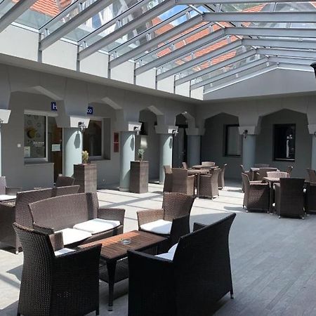 Hotel Zodiaco Szekszard Luaran gambar
