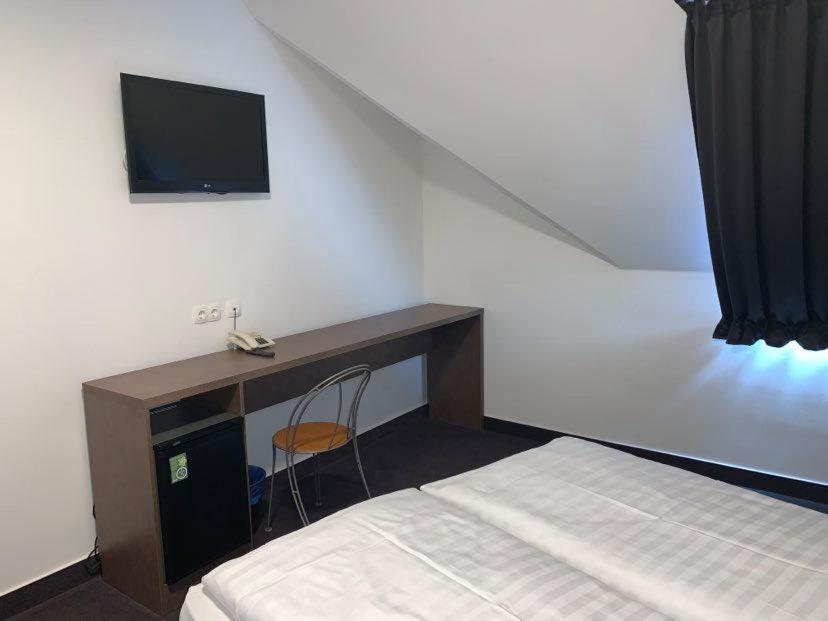 Hotel Zodiaco Szekszard Bilik gambar